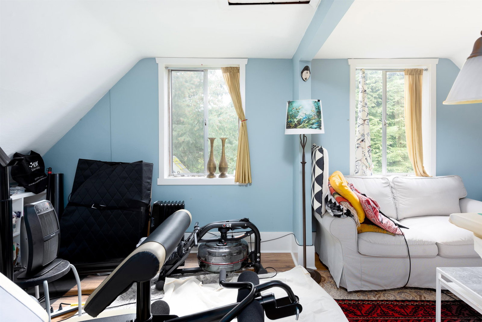 Listing Image 19