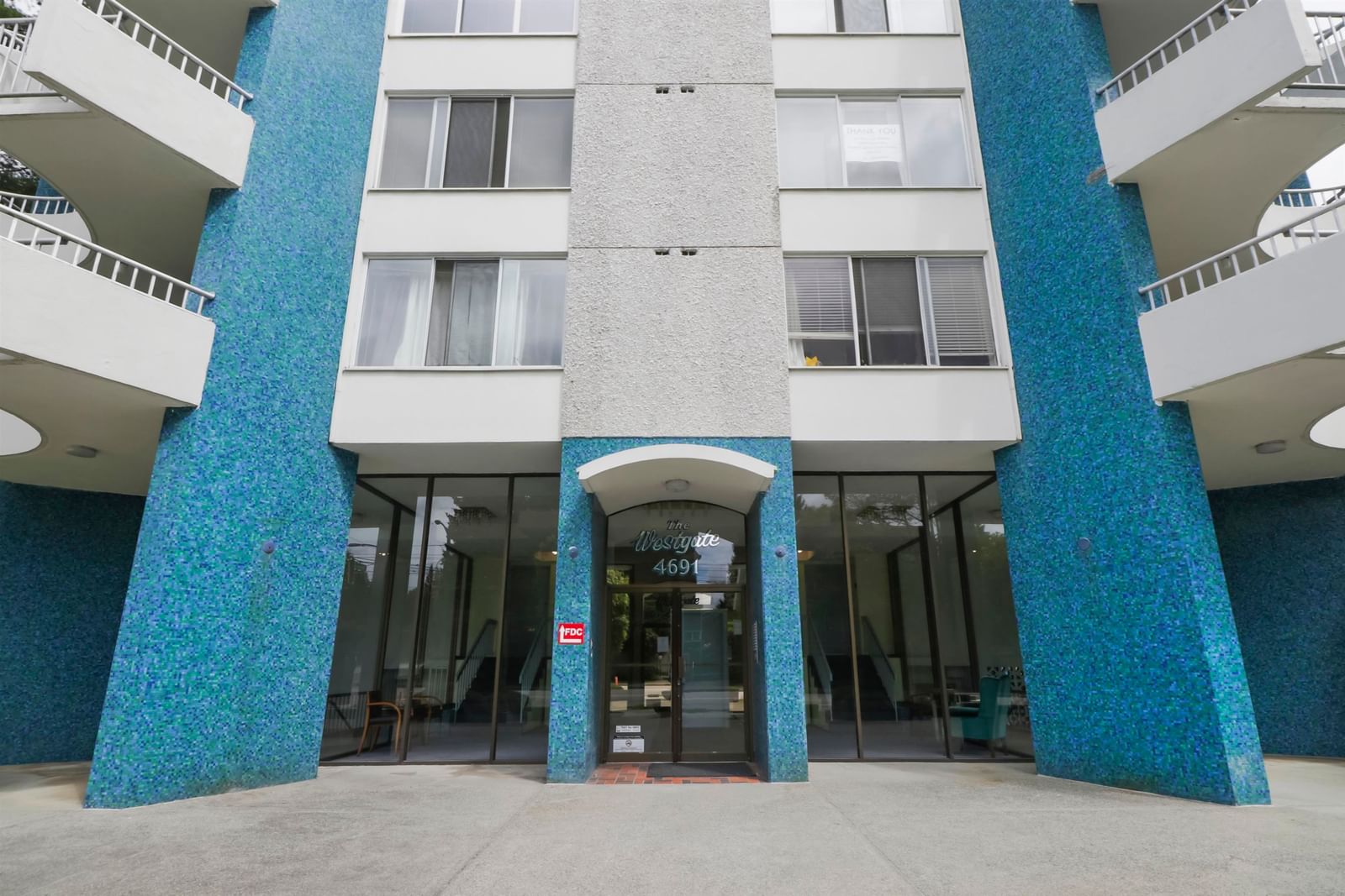 Listing Image 6