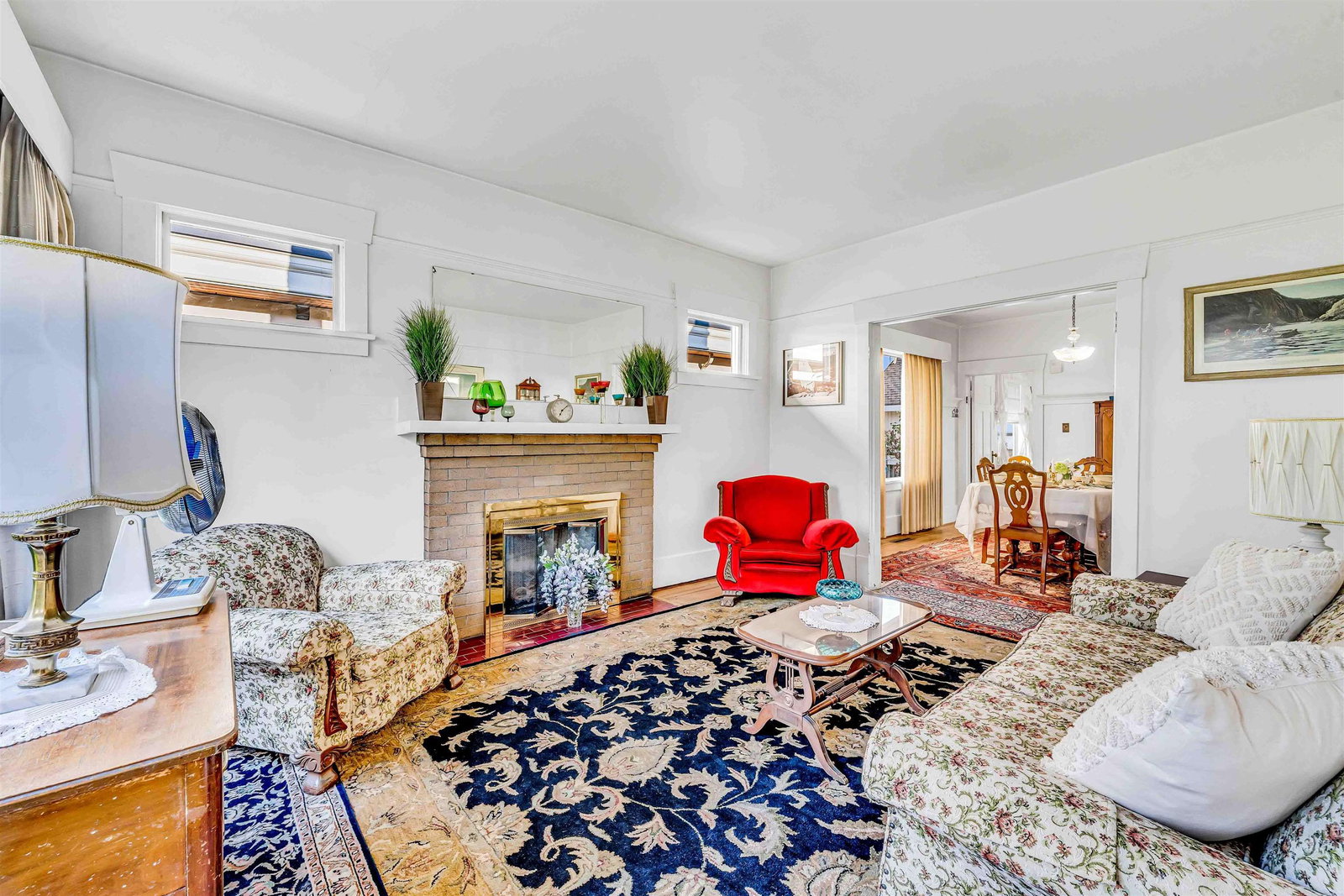 Listing Image 5