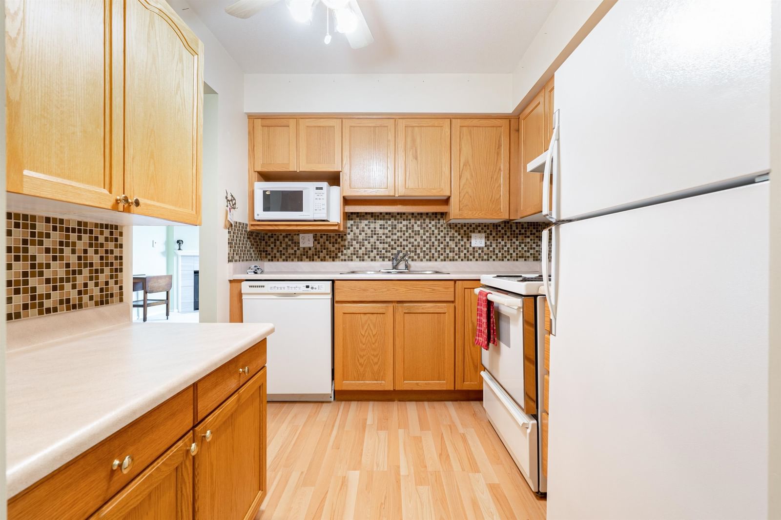 Listing Image 18