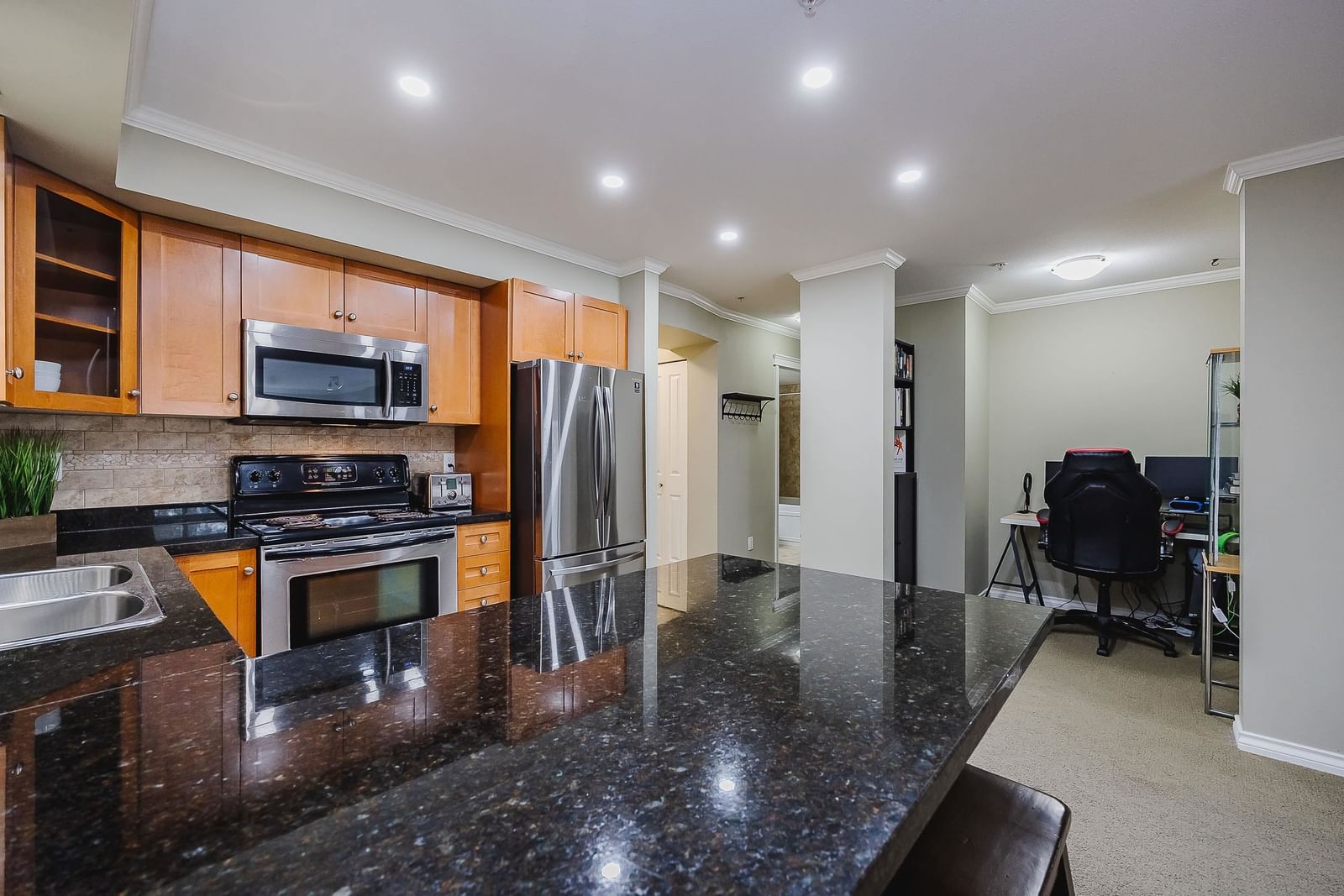 Listing Image 15