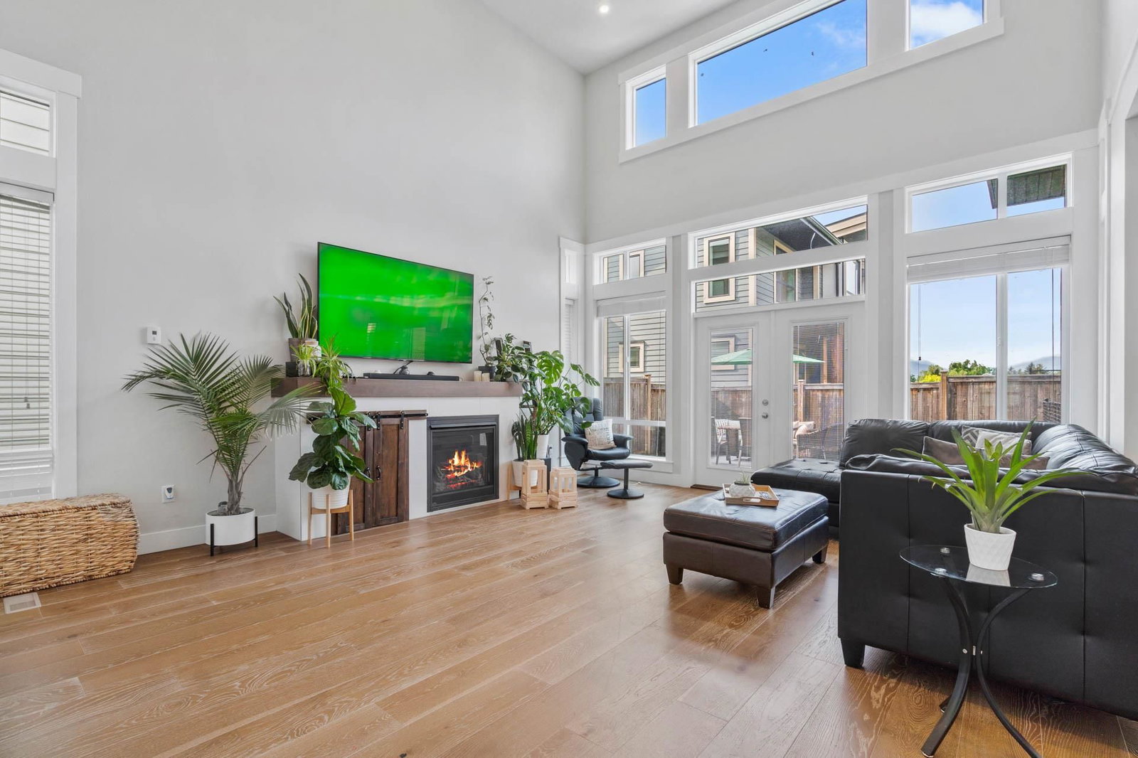Listing Image 9