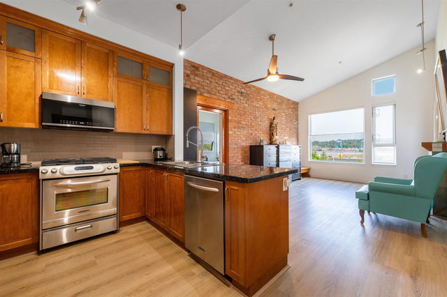 404 - 250 Salter Street