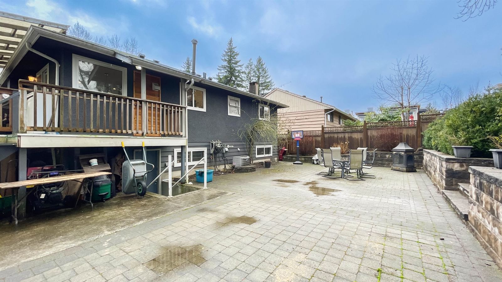 Listing Image 9