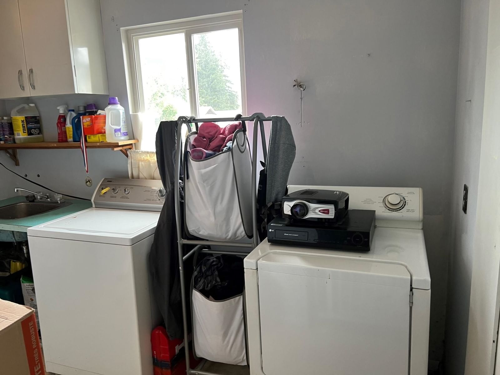 Listing Image 8