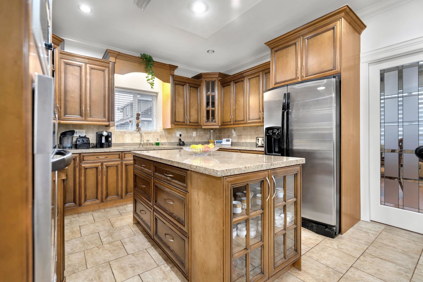 Listing Image 11
