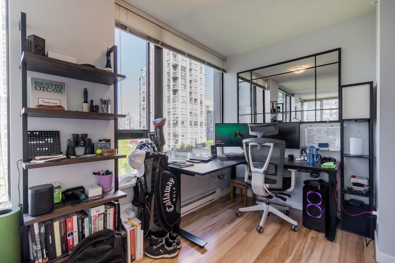 Listing Image 10