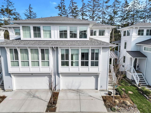 120 - 4638 Orca Way
