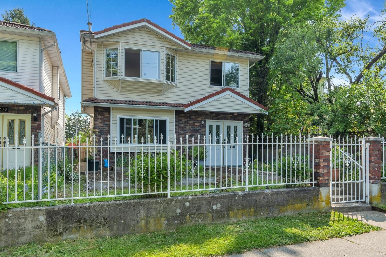 Listing Image 1