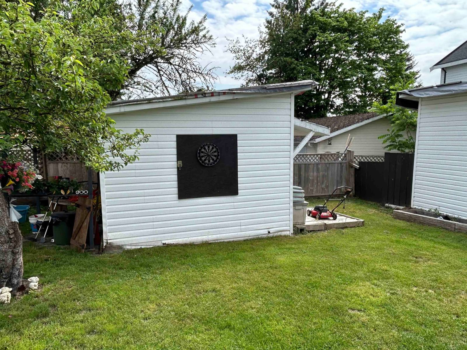Listing Image 16