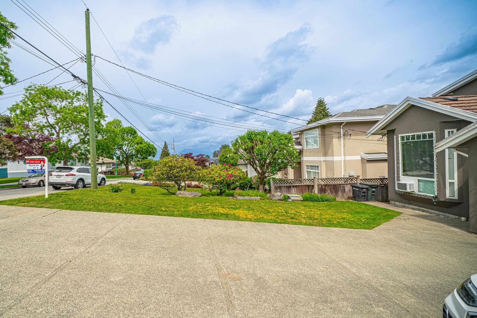 Listing Image 4