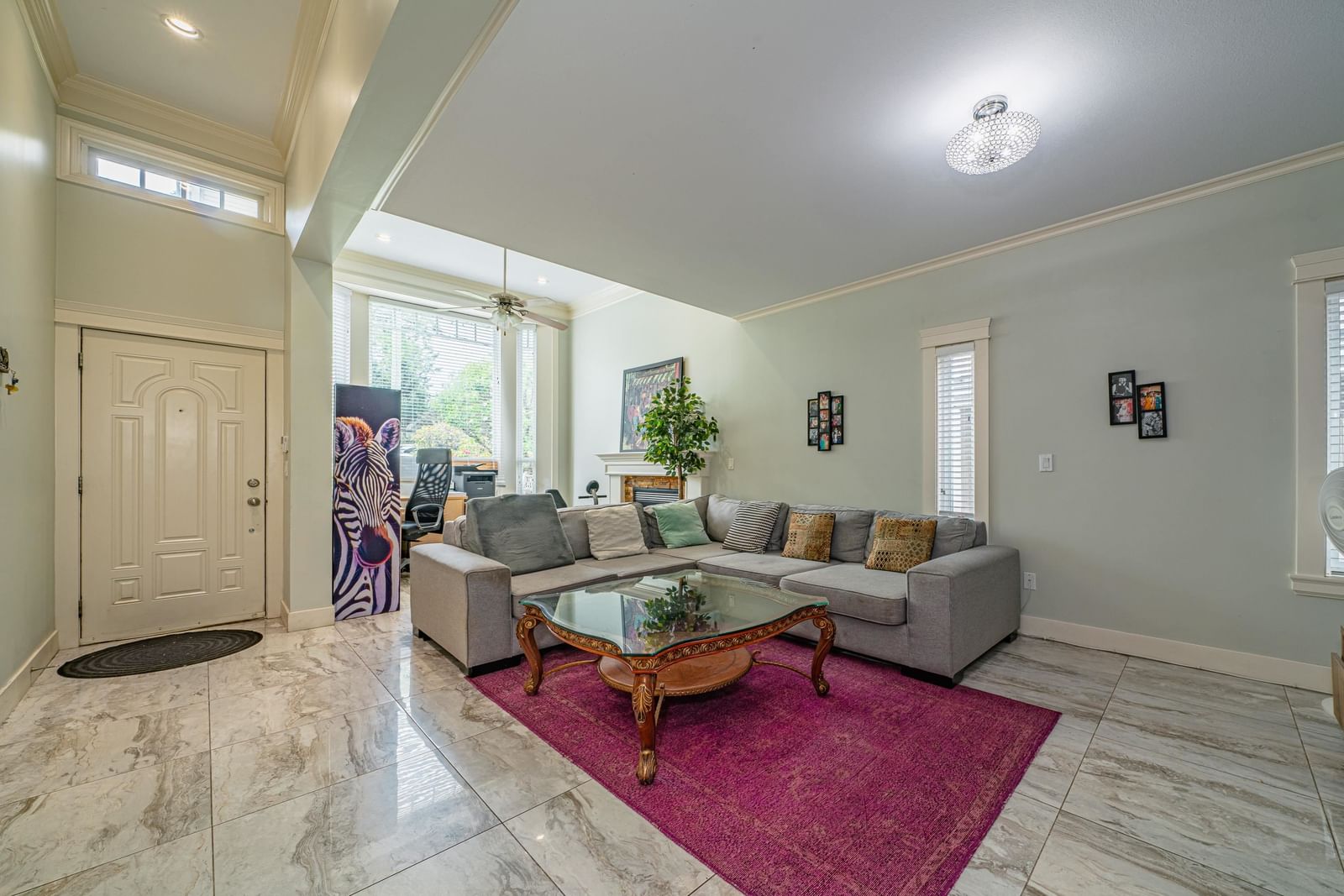 Listing Image 5