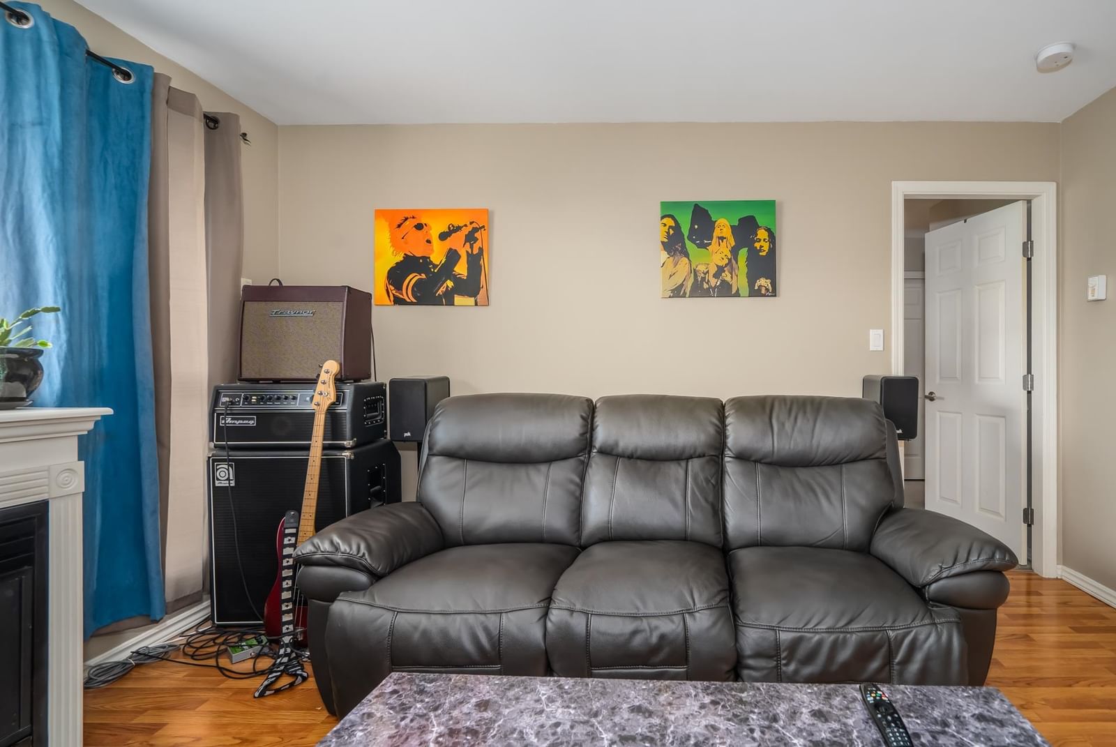Listing Image 16