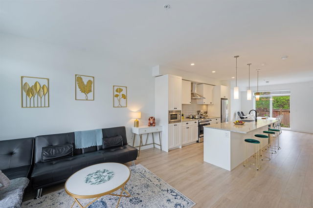 8 - 20487 65 Avenue