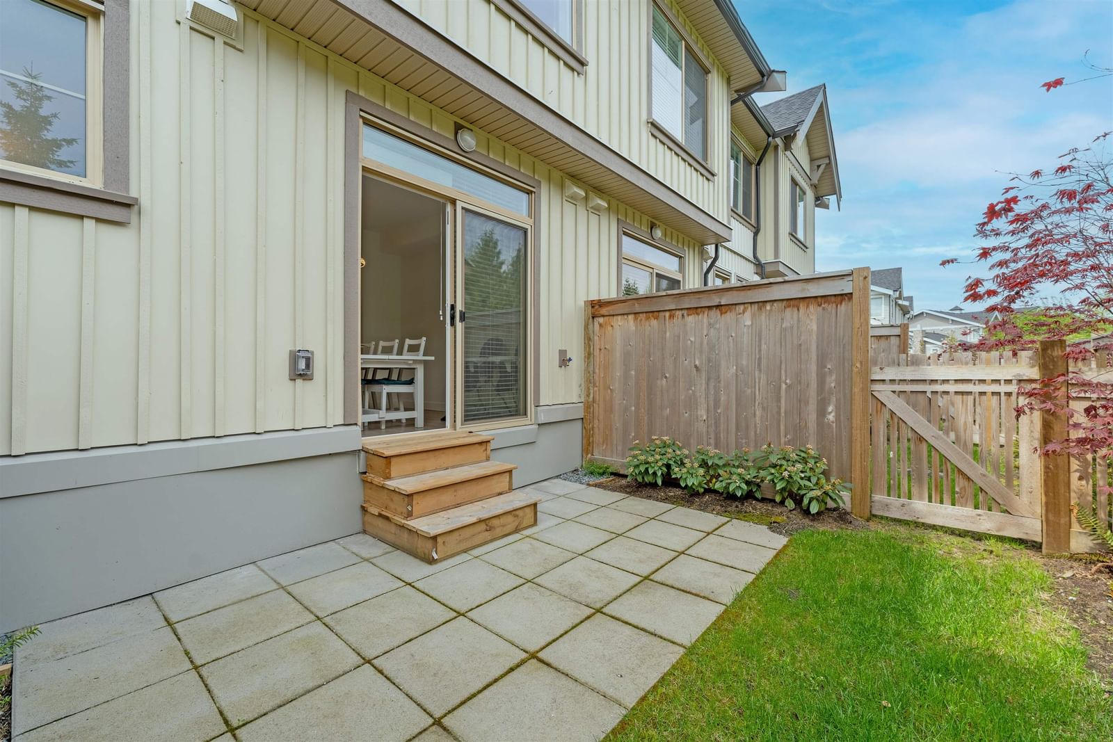 Listing Image 19