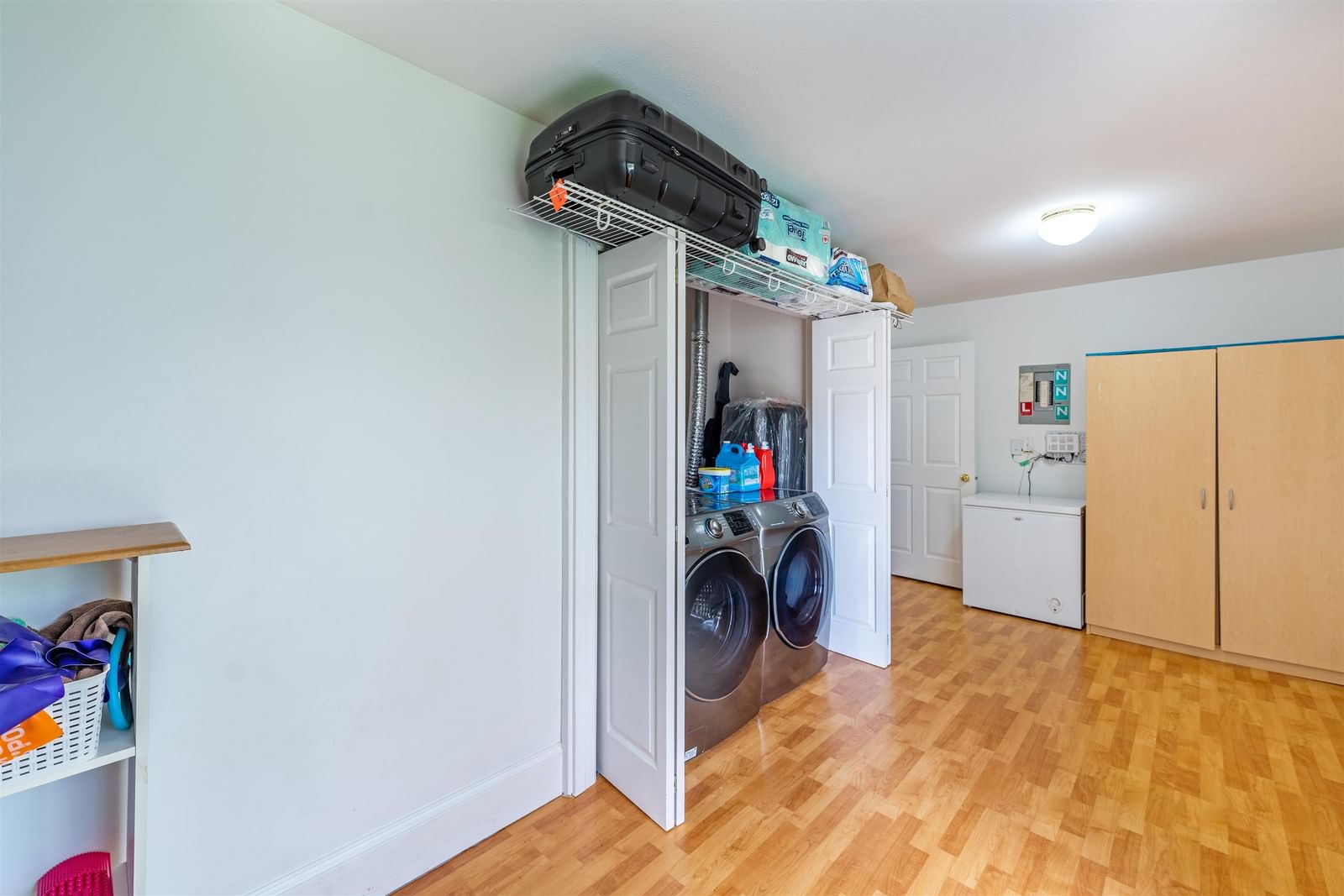 Listing Image 19