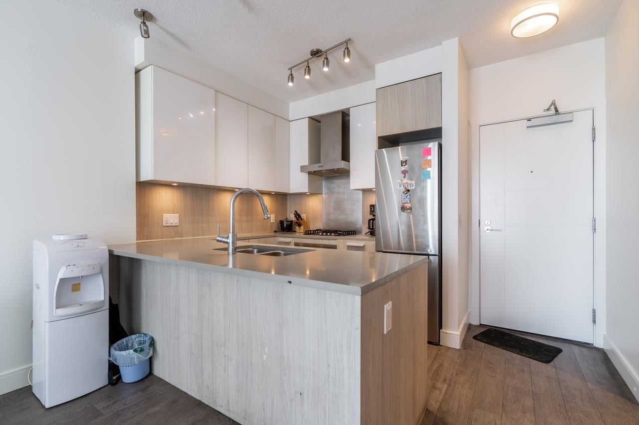 Listing Image 10
