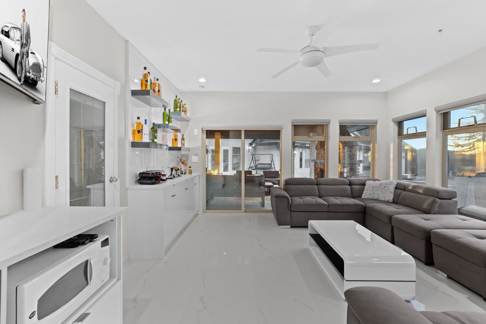 Listing Image 19