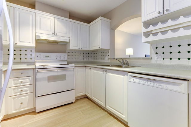 312 - 2970 Princess Crescent