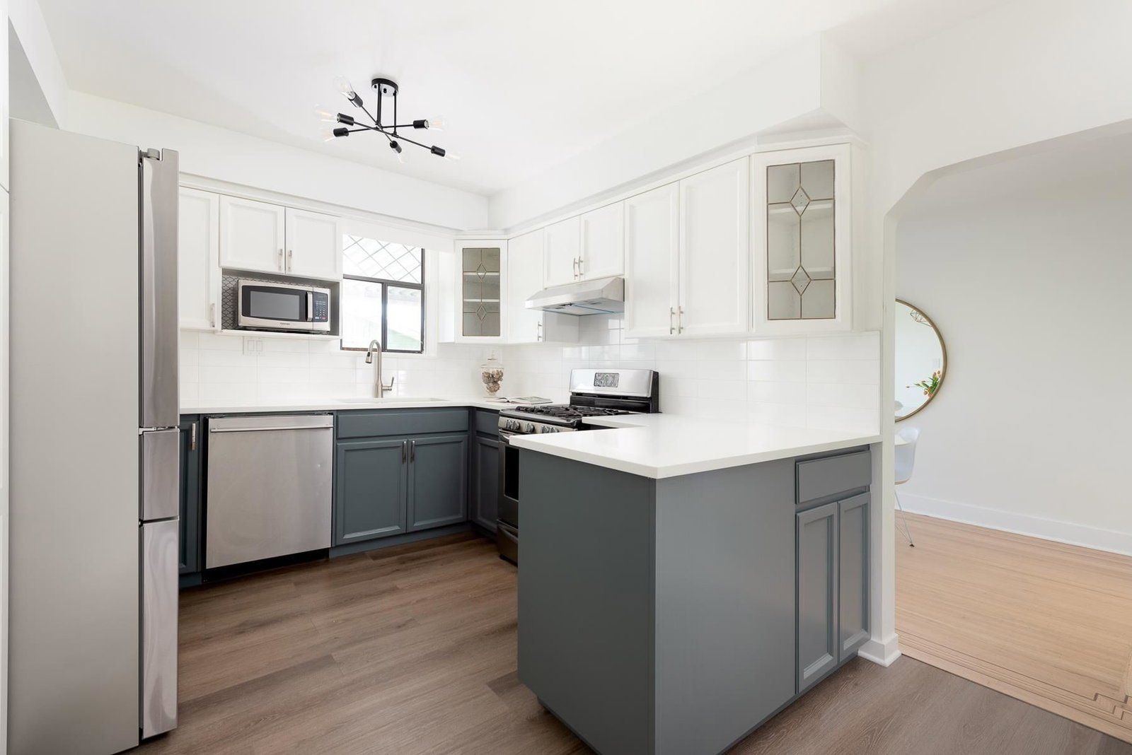 Listing Image 9