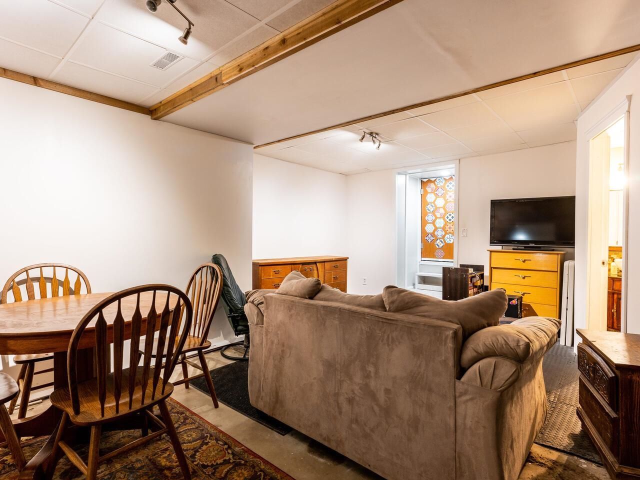 Listing Image 17
