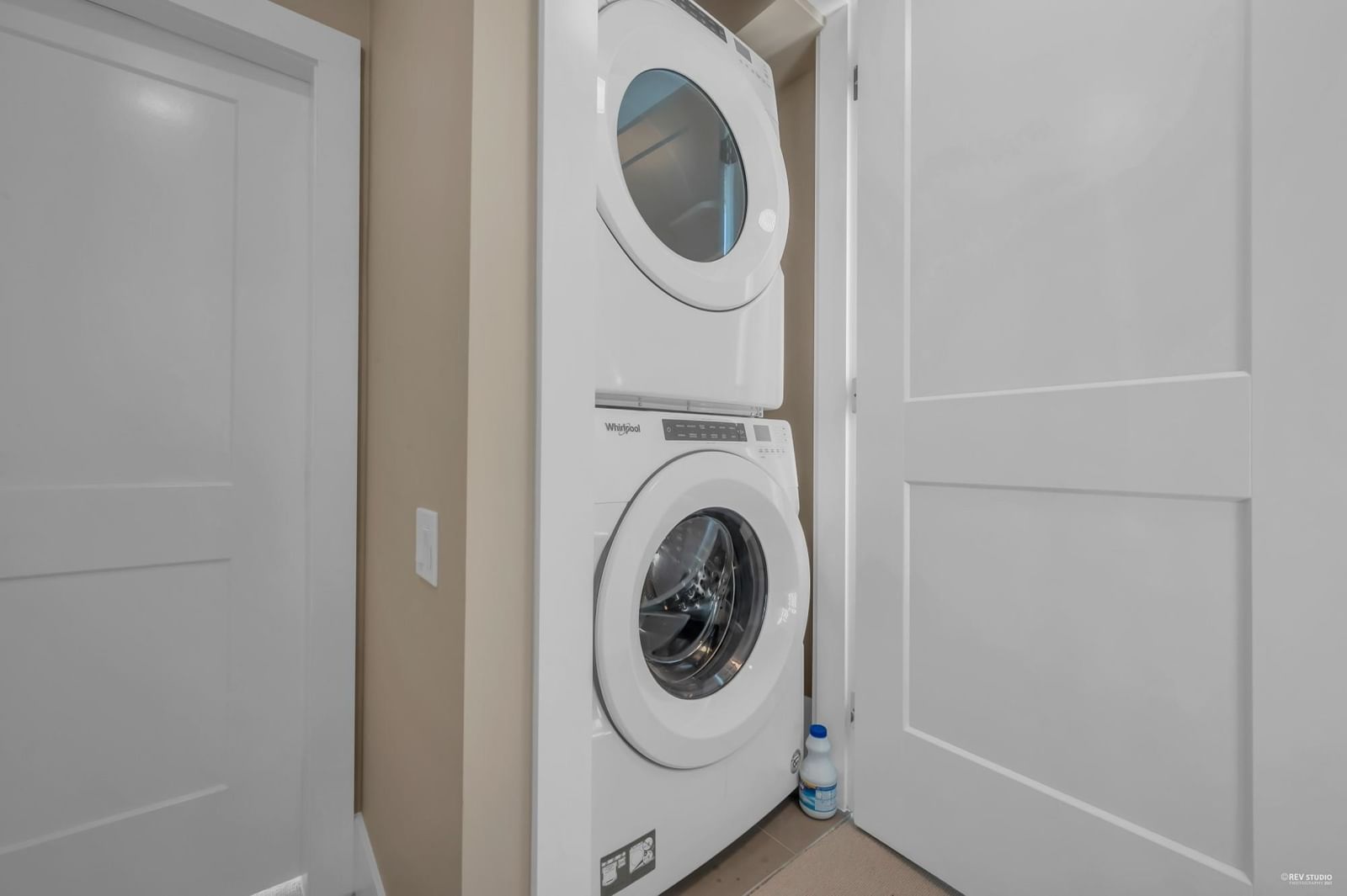Listing Image 27