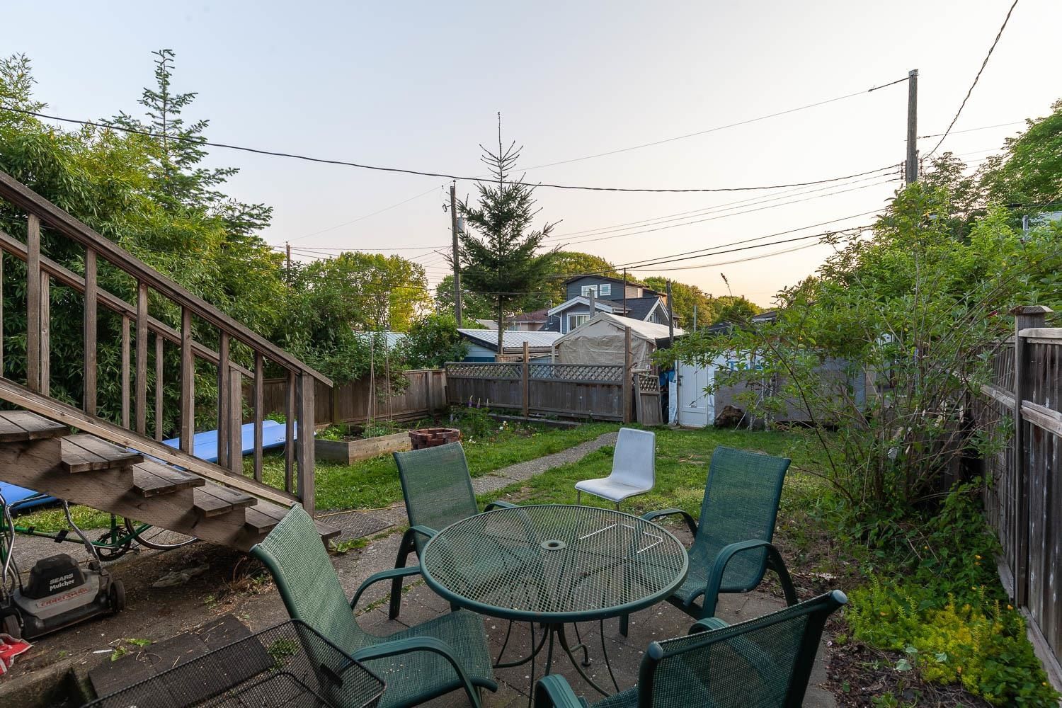 Listing photo 5