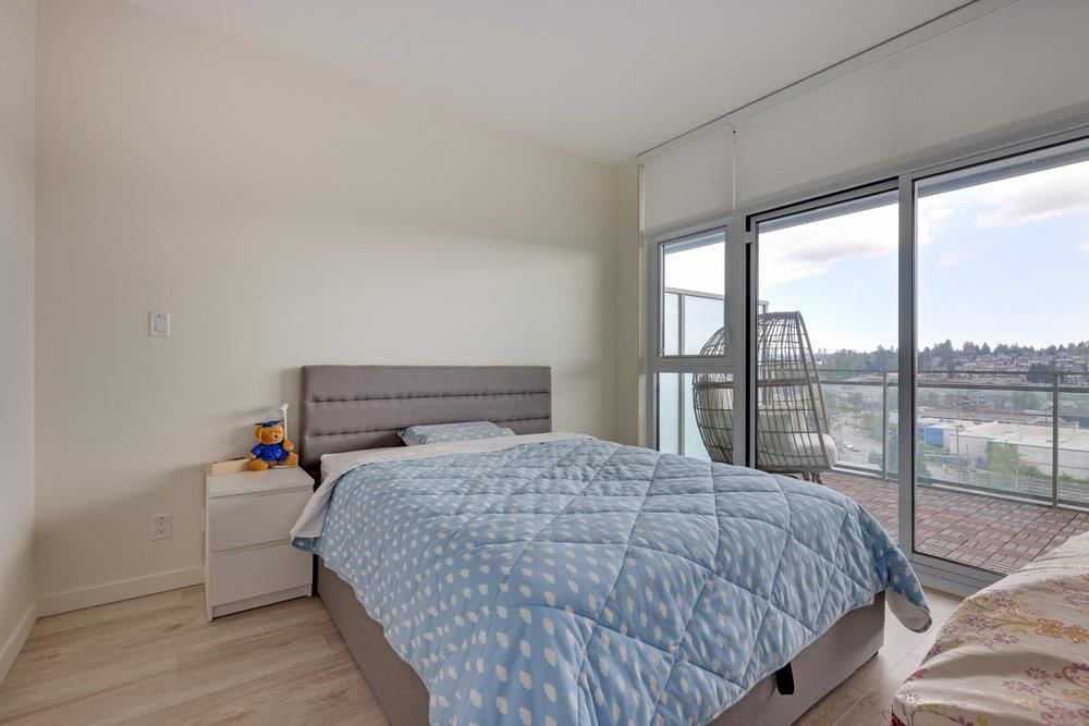 Listing Image 9