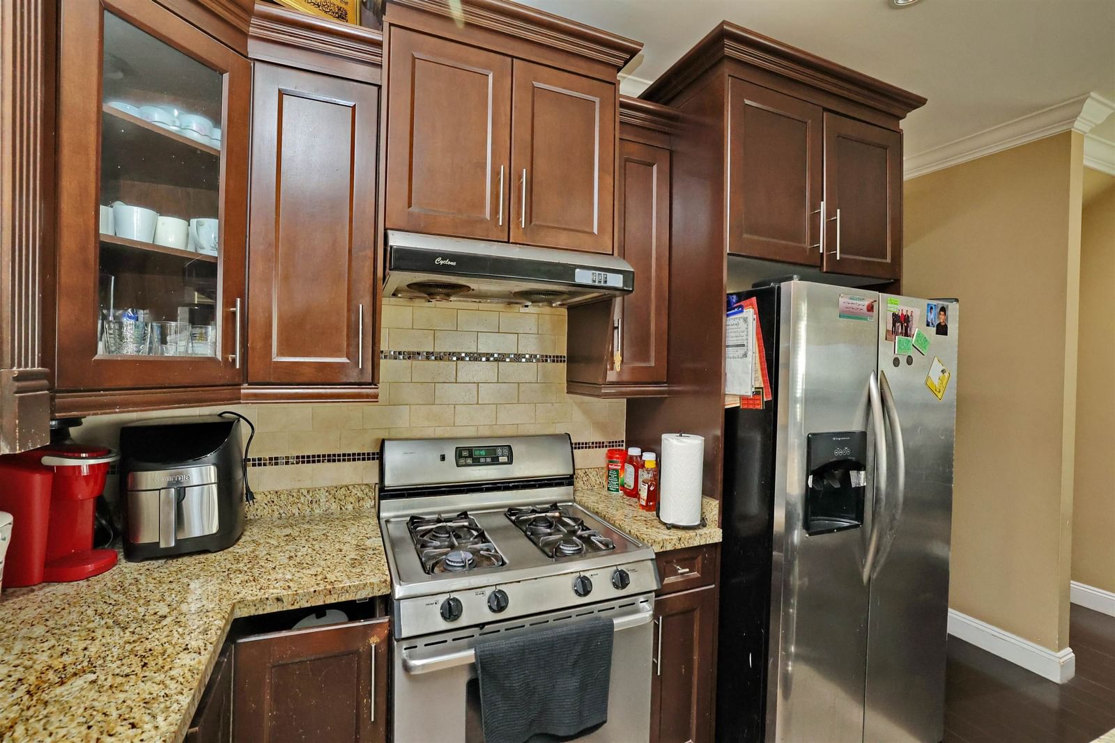 Listing Image 12