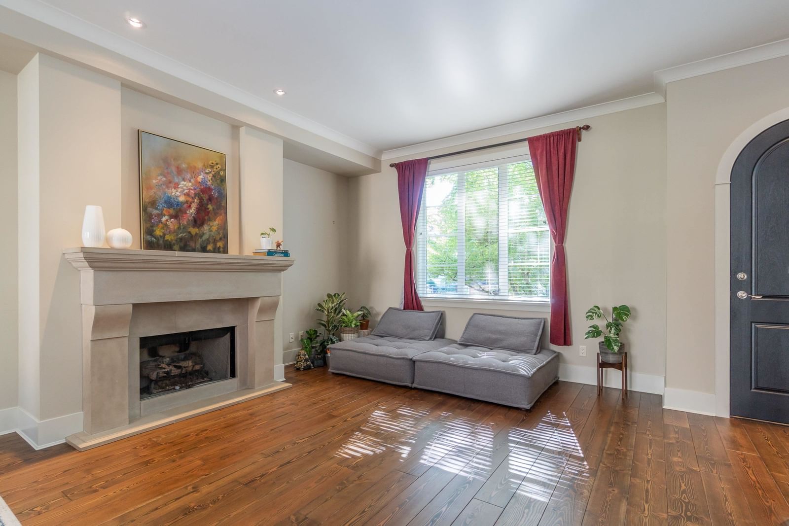 Listing Image 9