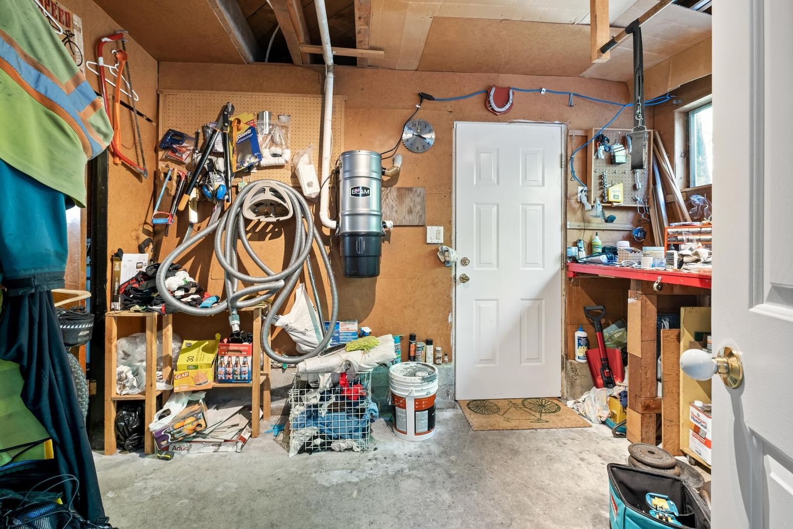 Listing Image 14