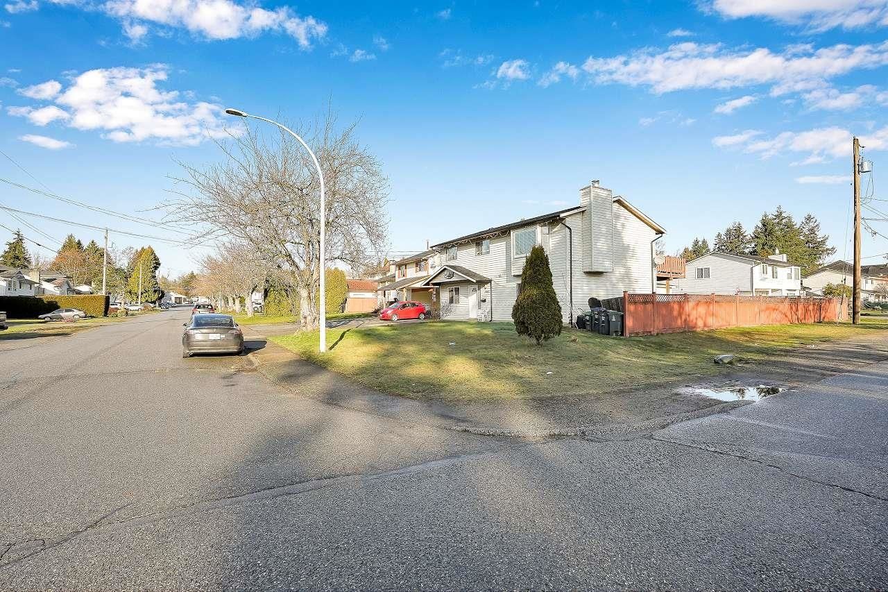 Listing Image 27