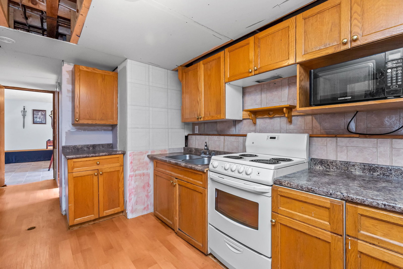 Listing Image 20