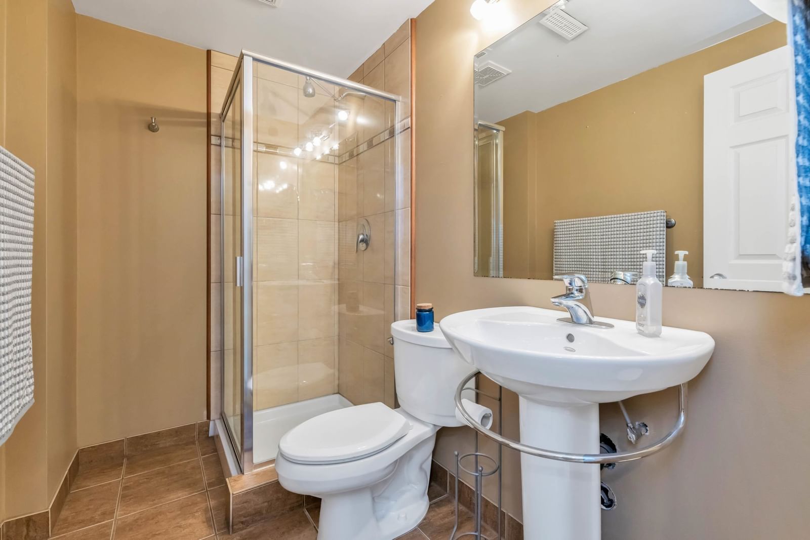 Listing Image 34