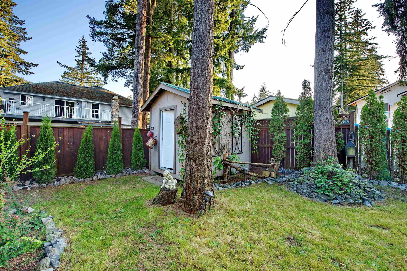 Listing Image 8