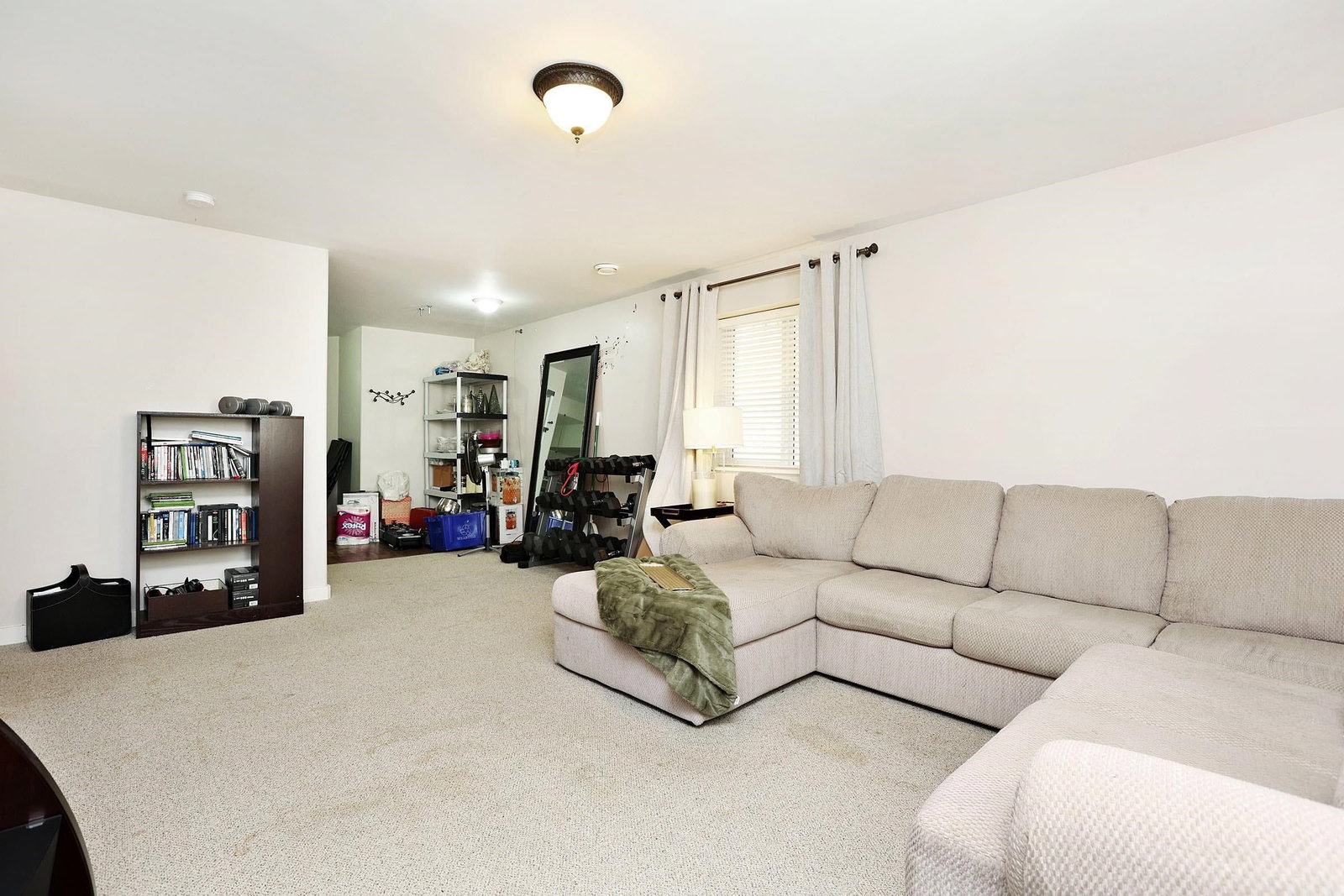 Listing Image 25
