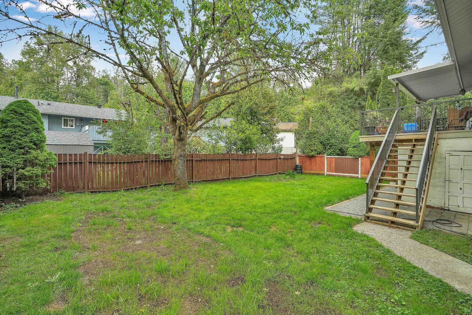 Listing photo 4