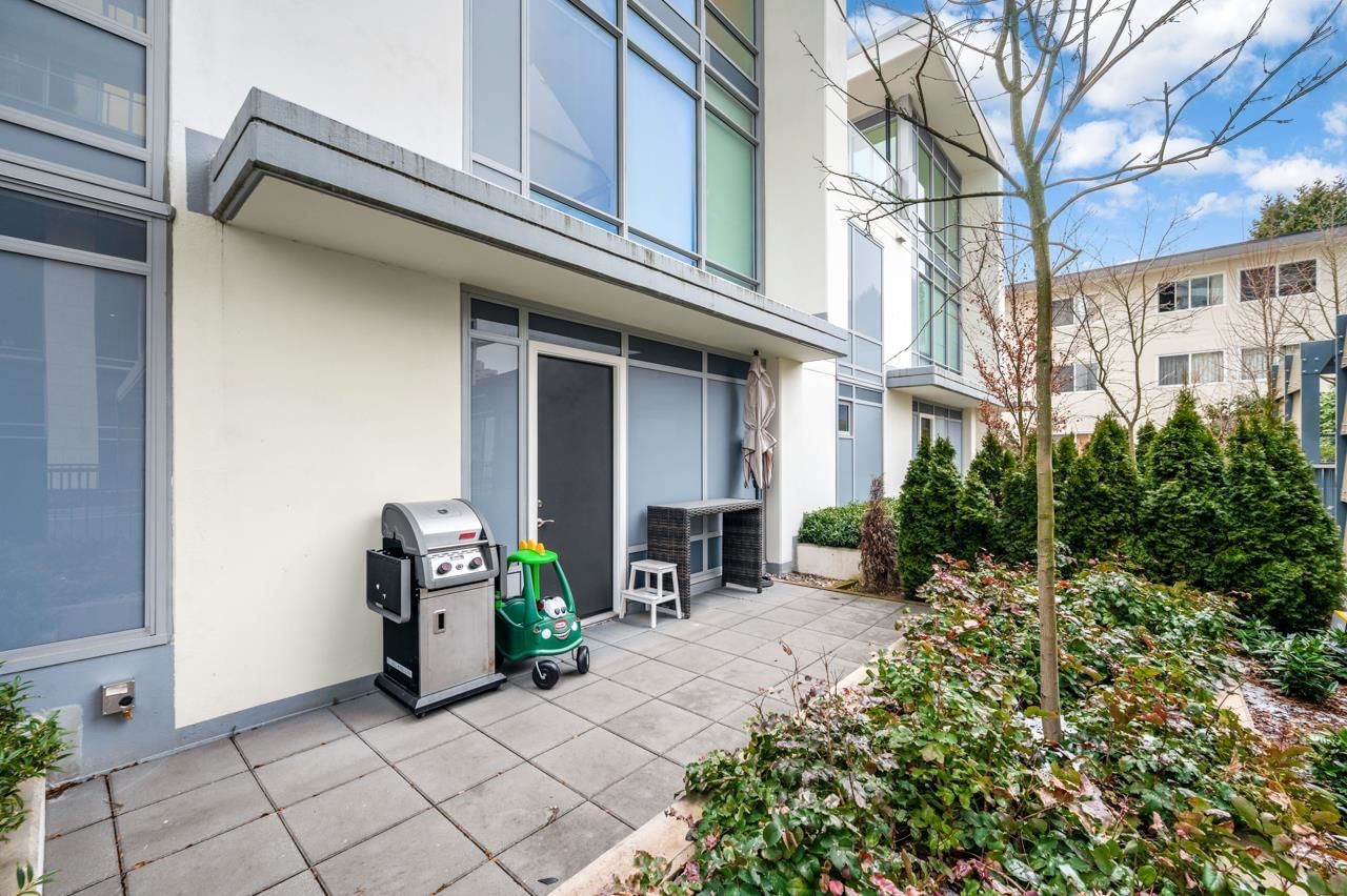 Listing Image 9