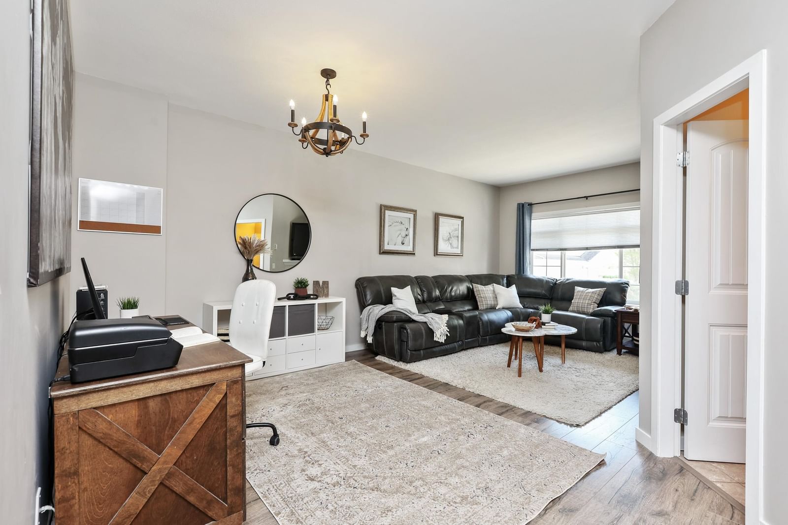 Listing Image 5