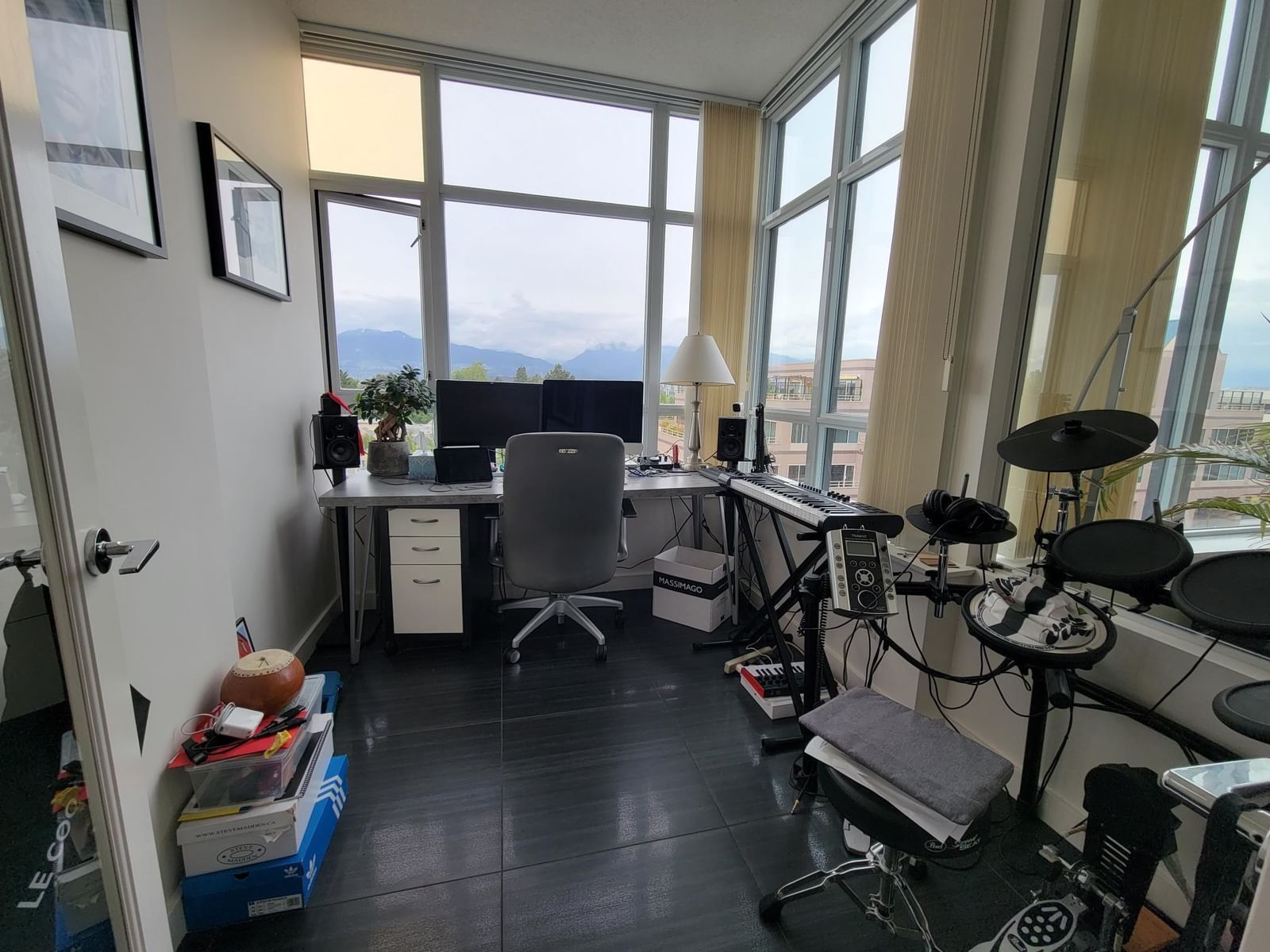 Listing Image 15