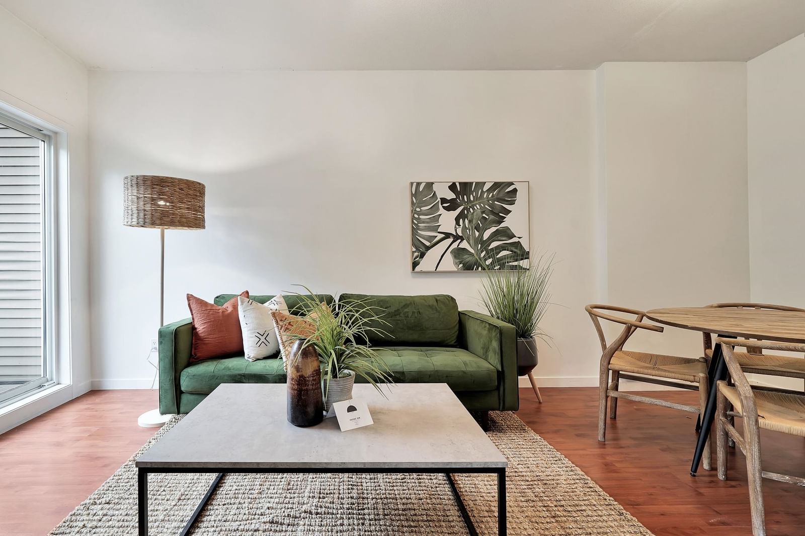 Listing Image 3