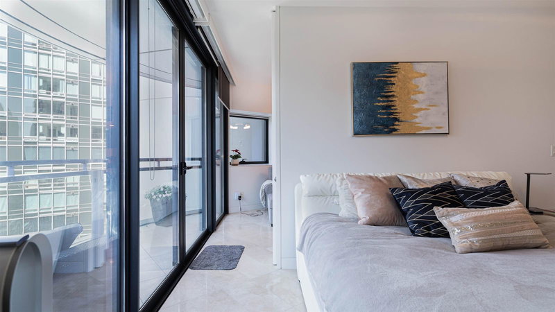 1801 - 838 Hastings Street, Vancouver, V6C 0A6 | Image 3