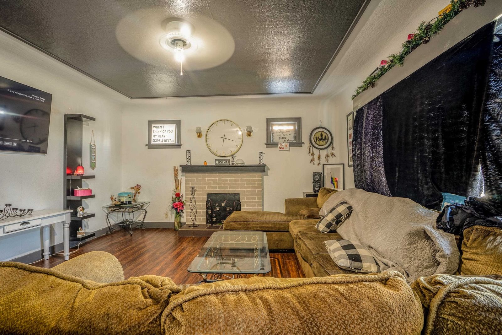 Listing Image 8