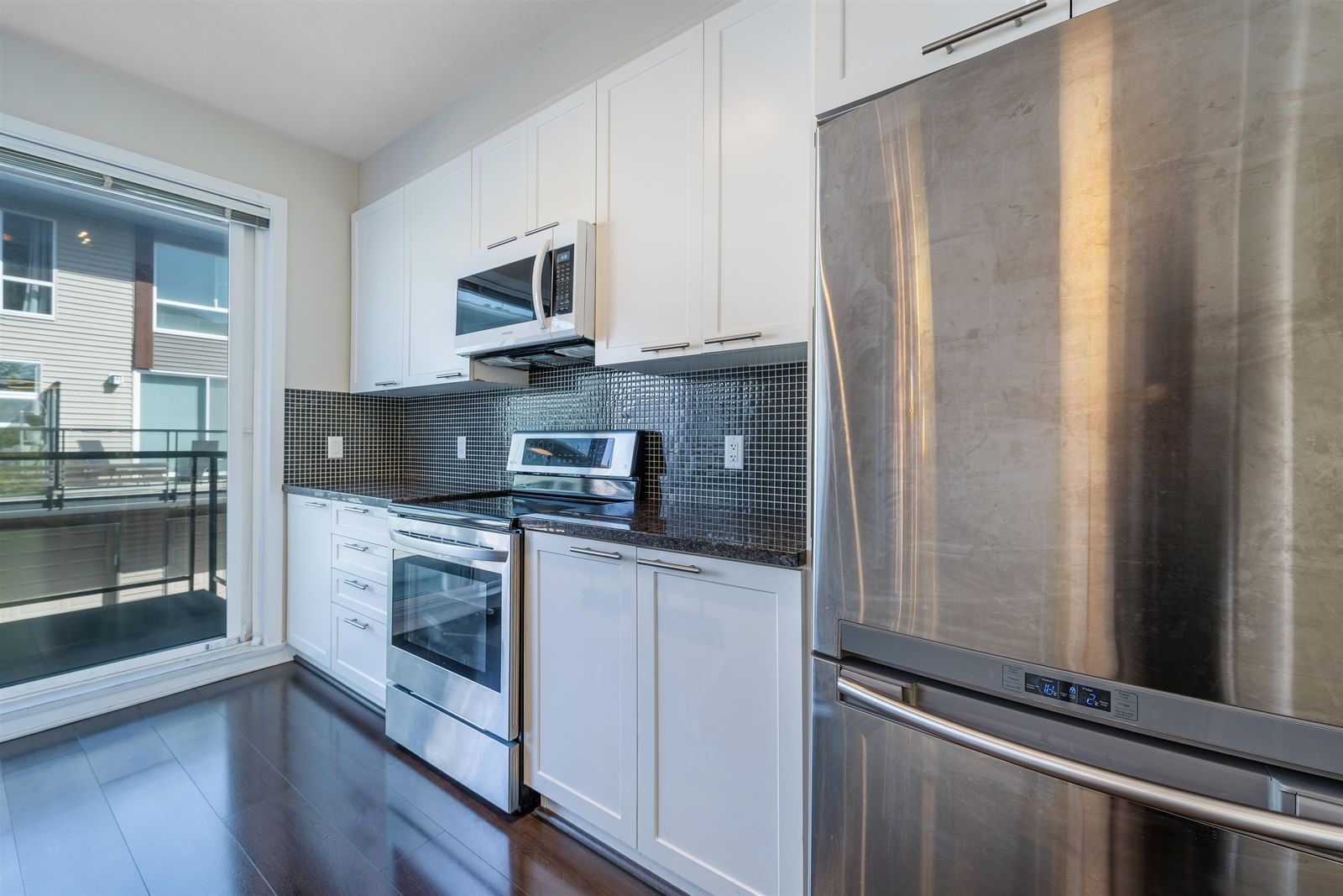 Listing Image 9