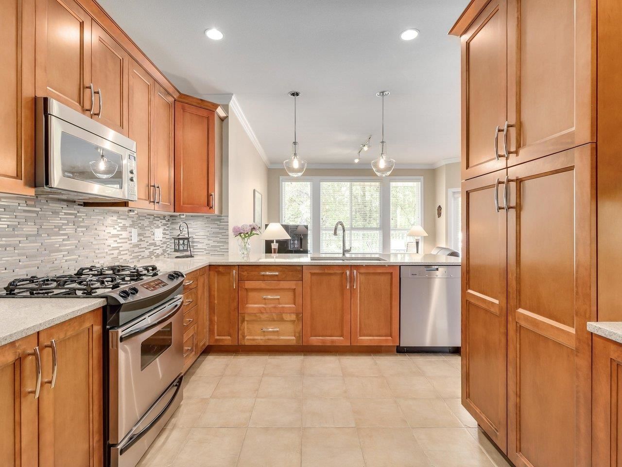Listing Image 14