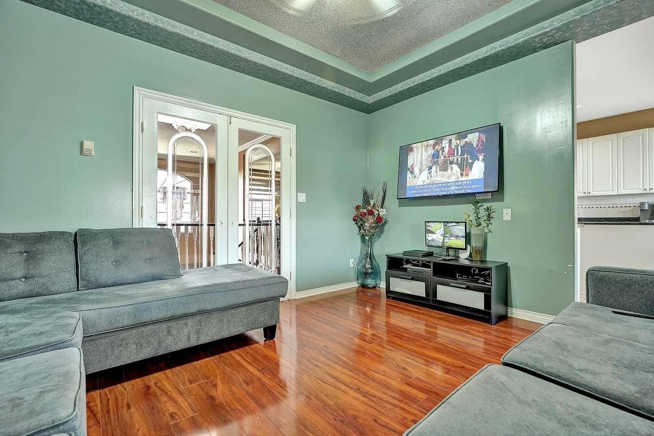Listing Image 22