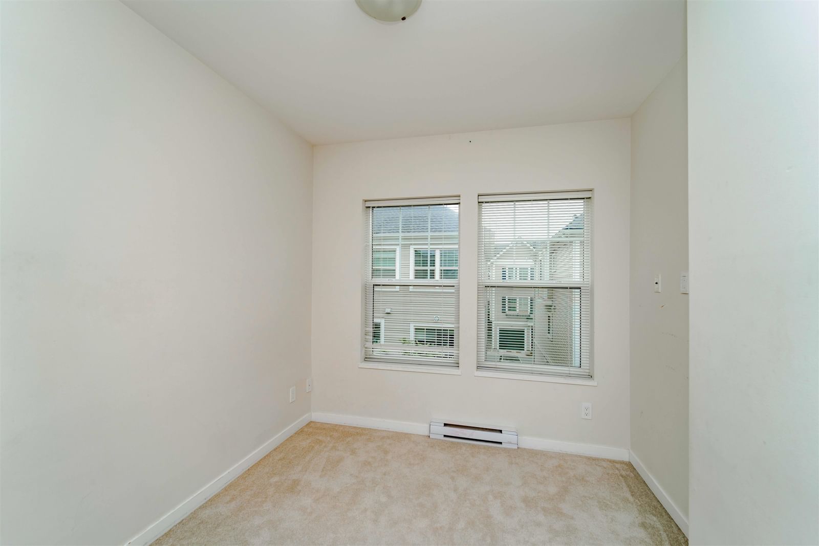 Listing Image 24