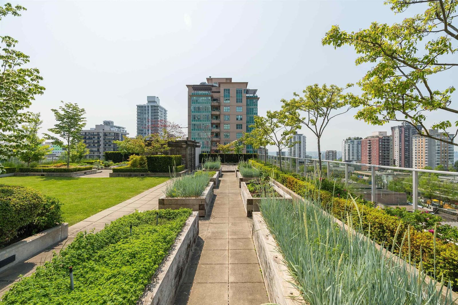Listing Image 16