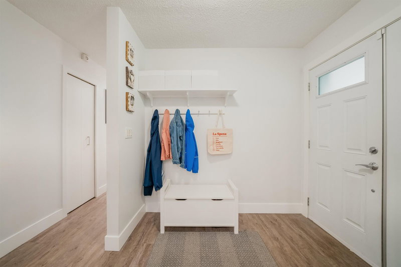 1668 Connaught Drive, Port Coquitlam, V3C 4G8 | Image 3