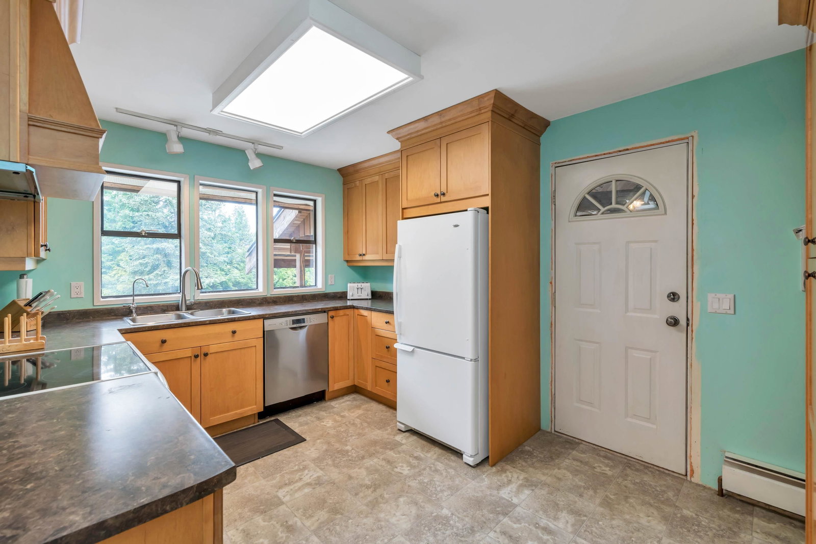 Listing Image 13